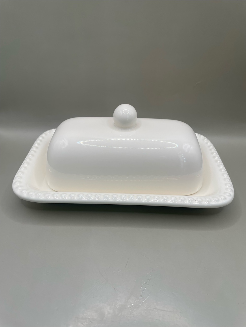 Pottery Barn Emma Off White Beaded Stoneware Covered Butter Dish w/Lid 8x5”